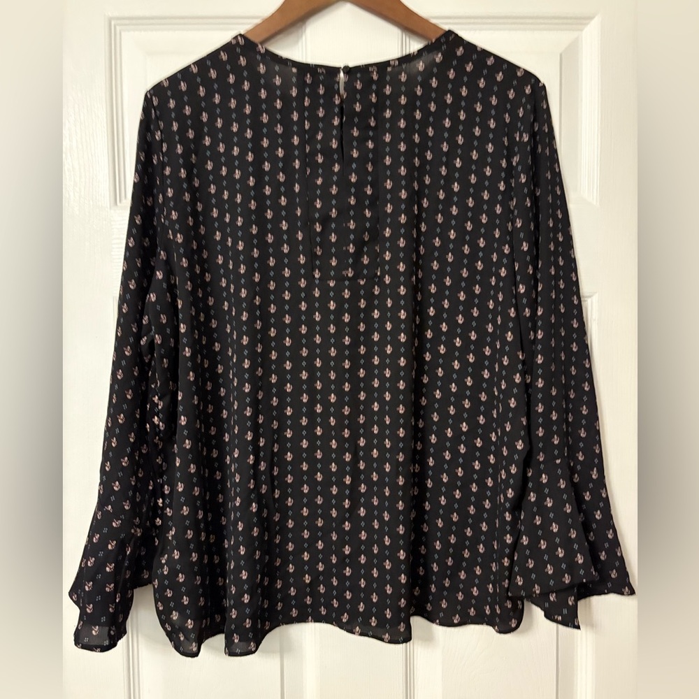 Loft Blouse - Picture 4 of 4